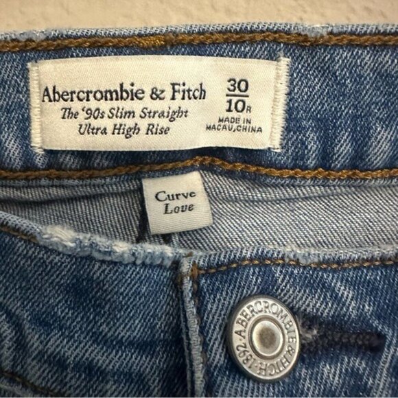 Abercrombie & Fitch Curve Love 90’s Straight Ultra high Rise Jeans Size 30 - Picture 6 of 8